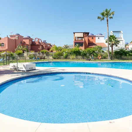 Apartment Boho Chic- Beachfront - Free Bikes - Salt Water Pool Torremolinos