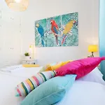 Boho Chic- Beachfront - Free Bikes - Salt Water Pool *