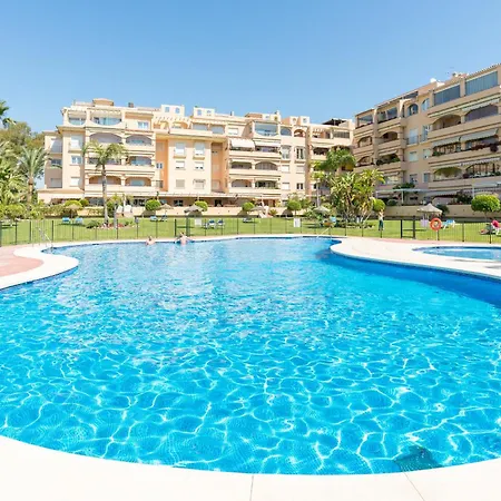 Апартаменты Boho Chic- Beachfront - Free Bikes - Salt Water Pool *