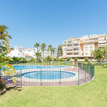 Appartamento Boho Chic- Beachfront - Free Bikes - Salt Water Pool Torremolinos