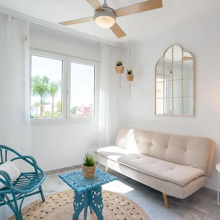 Apartamento Boho Chic- Beachfront - Free Bikes - Salt Water Pool Torremolinos