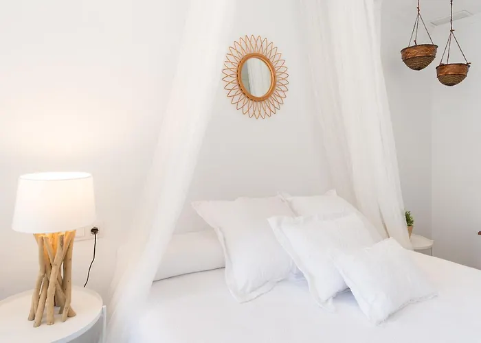 Boho Chic- Beachfront - Free Bikes - Salt Water Pool * Torremolinos