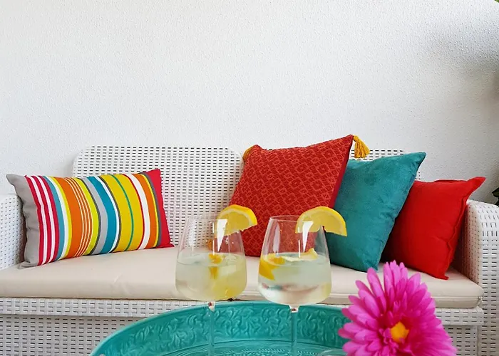 Boho Chic- Beachfront - Free Bikes - Salt Water Pool