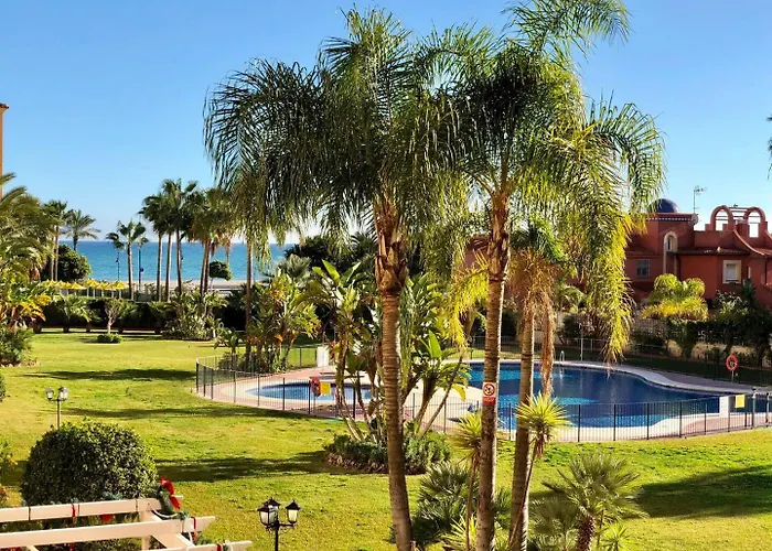 Apartamento Boho Chic- Beachfront - Free Bikes - Salt Water Pool Torremolinos