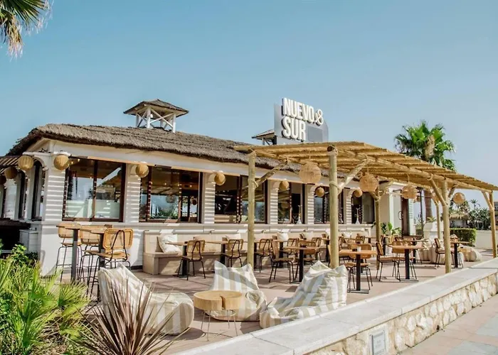 Boho Chic- Beachfront - Free Bikes - Salt Water Pool Torremolinos