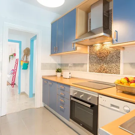 Boho Chic- Beachfront - Free Bikes - Salt Water Pool *