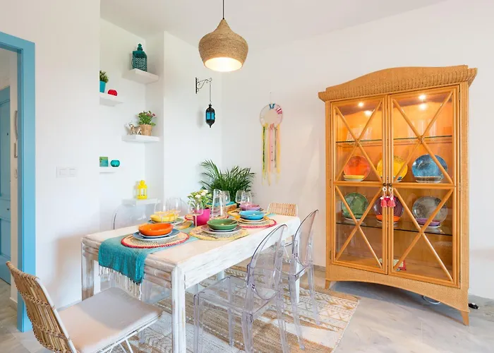 Appartement Boho Chic- Beachfront - Free Bikes - Salt Water Pool