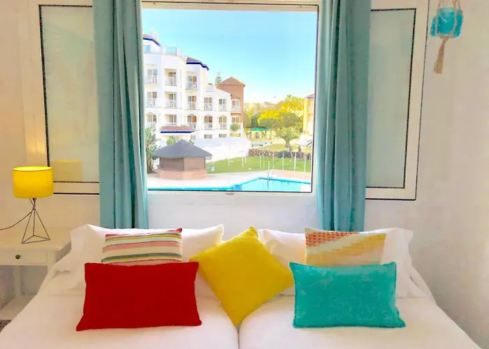 Appartement Boho Chic- Beachfront - Free Bikes - Salt Water Pool *